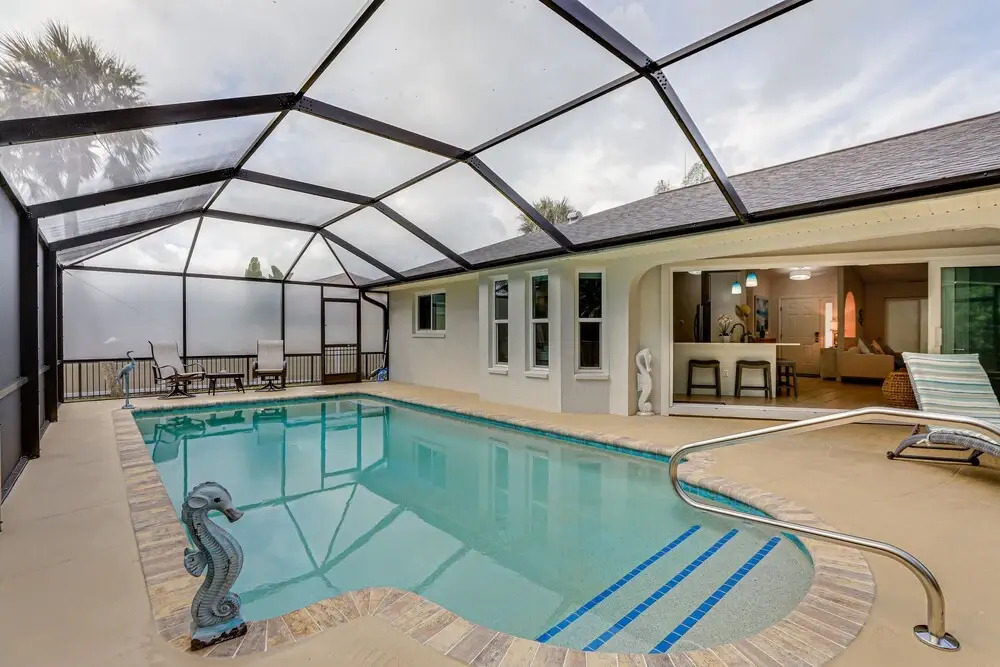 Port Charlotte Retreat w Heated Saltwater Pool
