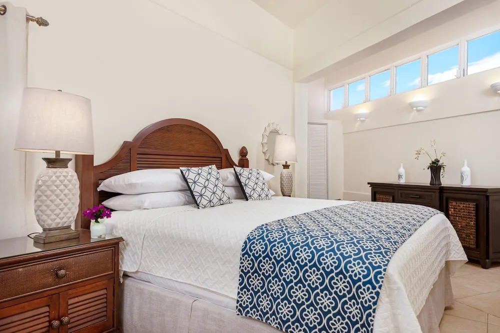 Coral Gardens on Grace Bay