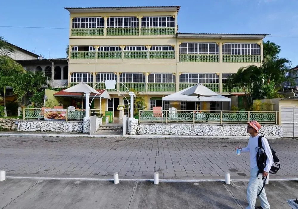 Hotel Petén Express