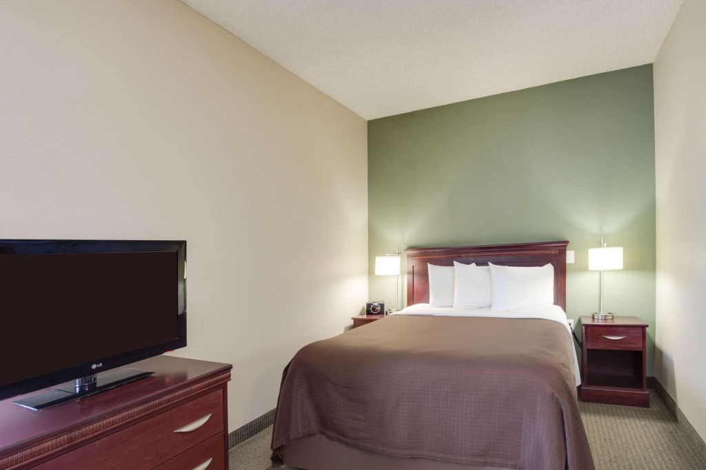 MainStay Suites at PGA Village