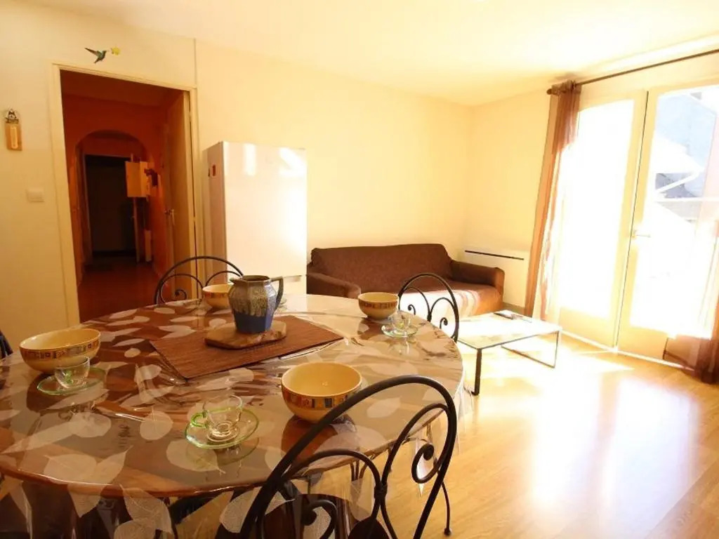Appartement Bagnères-de-Luchon, 2 pièces, 4 personnes - FR-1-313-195