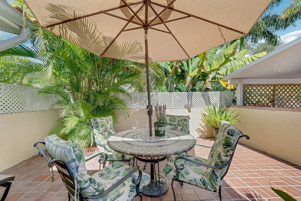 Banyan House Vacation Rentals