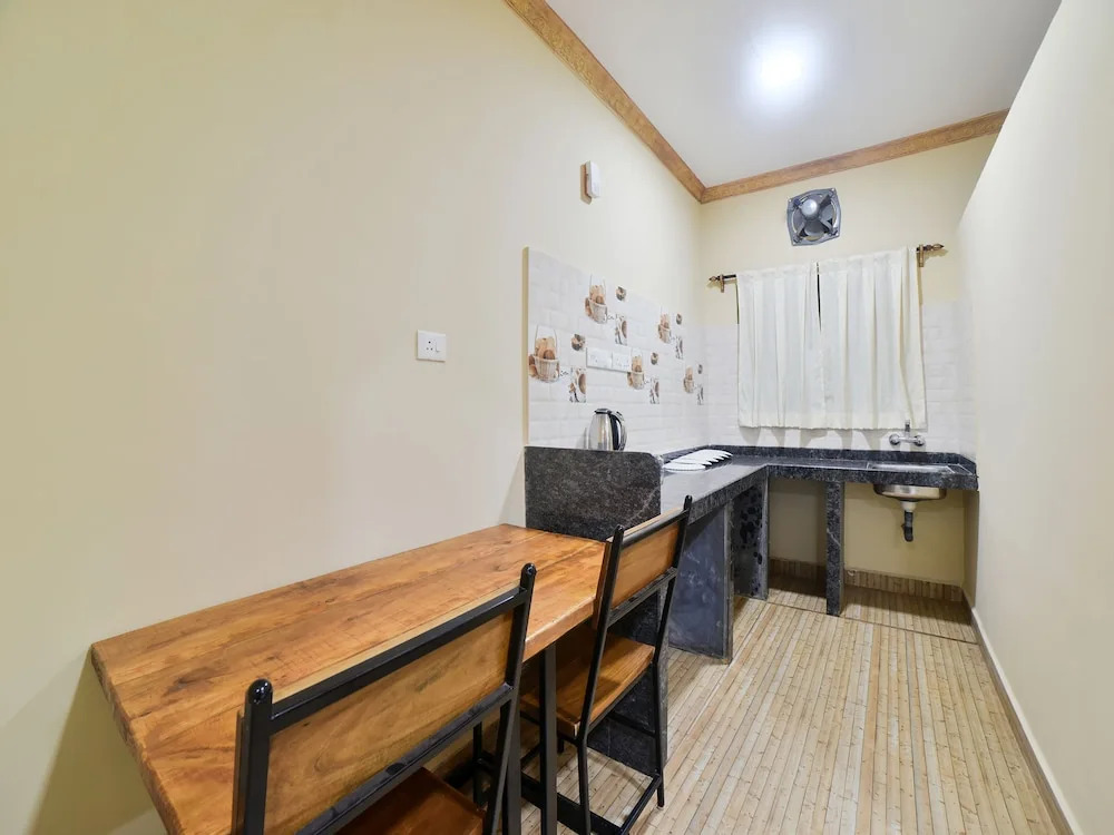 Oyo 29017 Ruby Residency