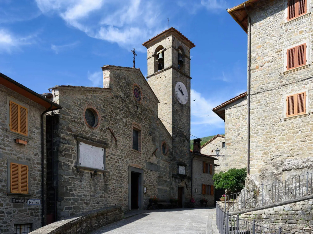 Il Borgo Dei Corsi - Charming Holiday Apartments in Tuscany