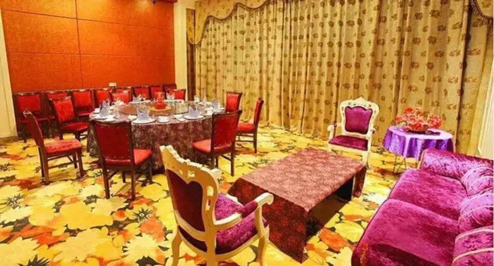 Huashuiwan No. 1 Hot Spring Hotel