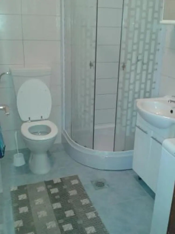 Beautiful Apartment Tomy for Complete Relaxing