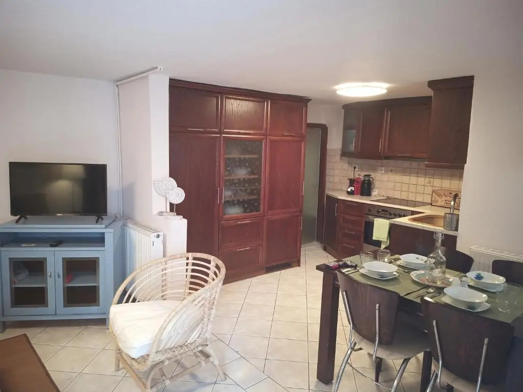 Plateia Apartments