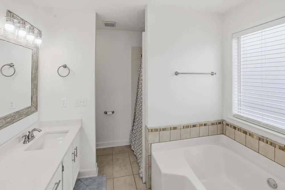Private Pool Quiet Retreat Games 3 Bedroom Home
