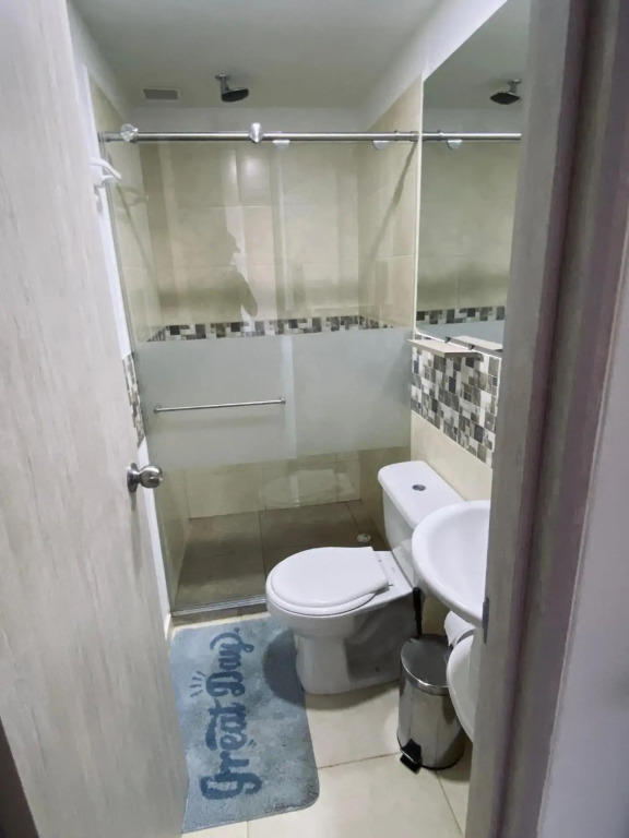 Apartamento NUEVO en el Eje Cafetero-Aire acondicionado, piscinas, BBQ
