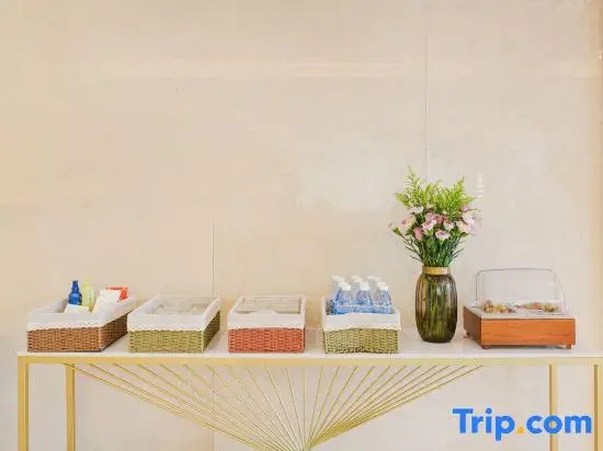 Vienna International Hotel (Nanning Provence Jinyang Road Metro Station Branch)