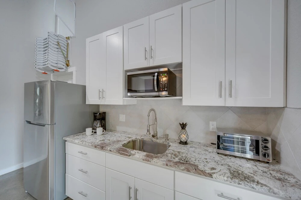 Stunning Texas Studio < 1 Mi to Canyon Lake!