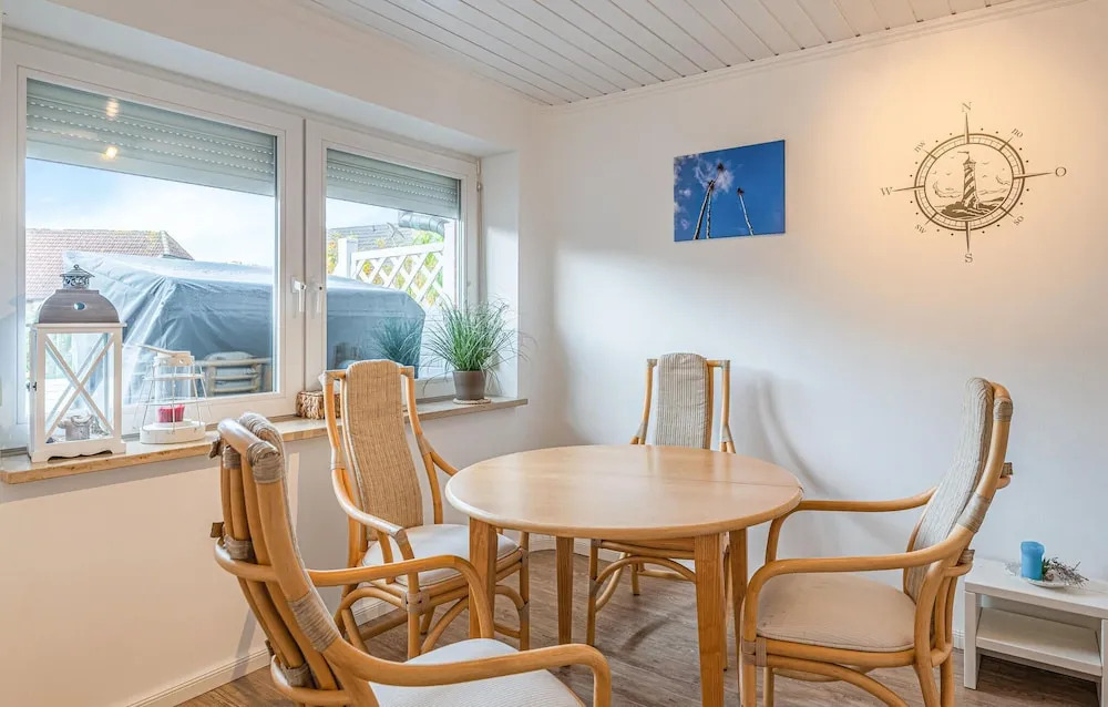 Nice Home In Friedrichskoog With Wifi
