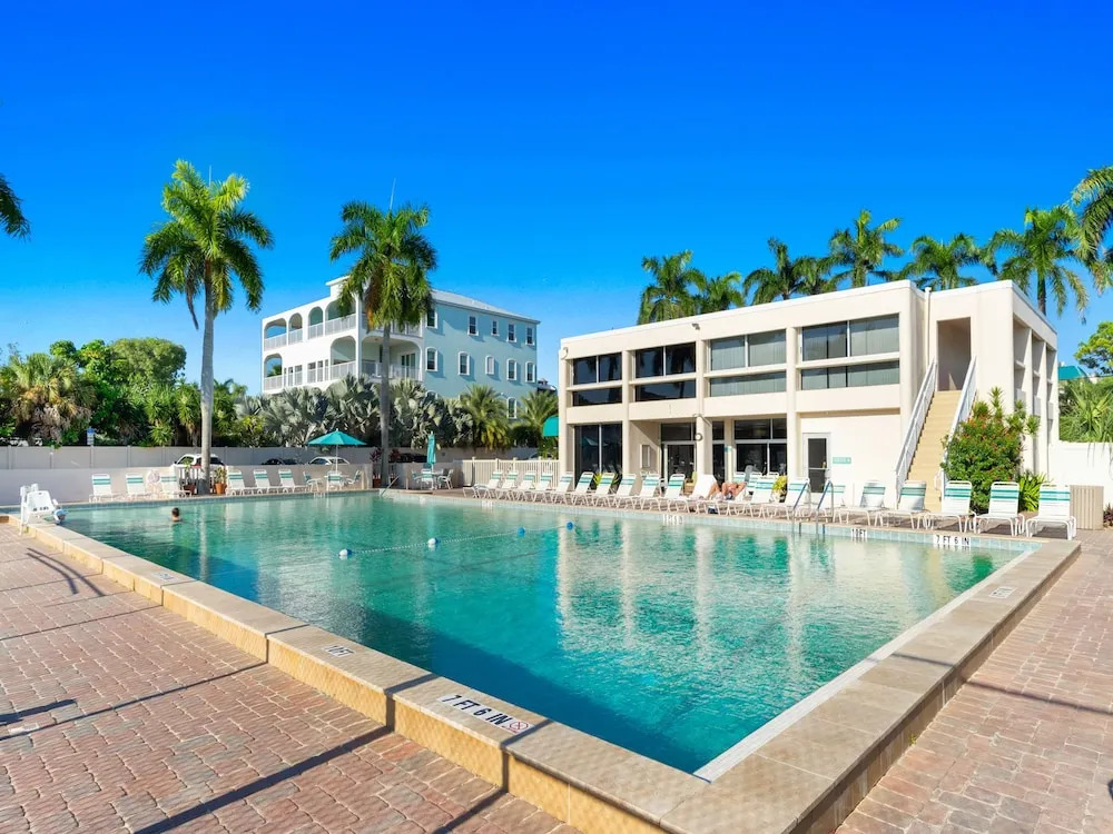 Palm Bay Club 7th-Floor Oceanfront Condo on Private Beach