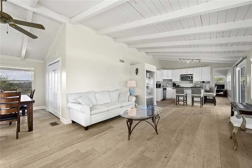 Coastal Charm, 2 Bedrooms, Ocean Front, Sleeps 6