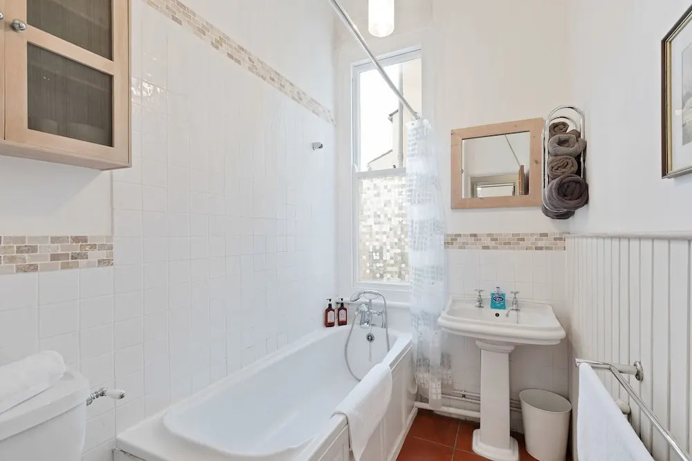 Sunny Regency Apartment