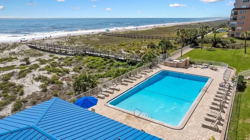667 Amelia By The Sea 3 Bedroom Condo
