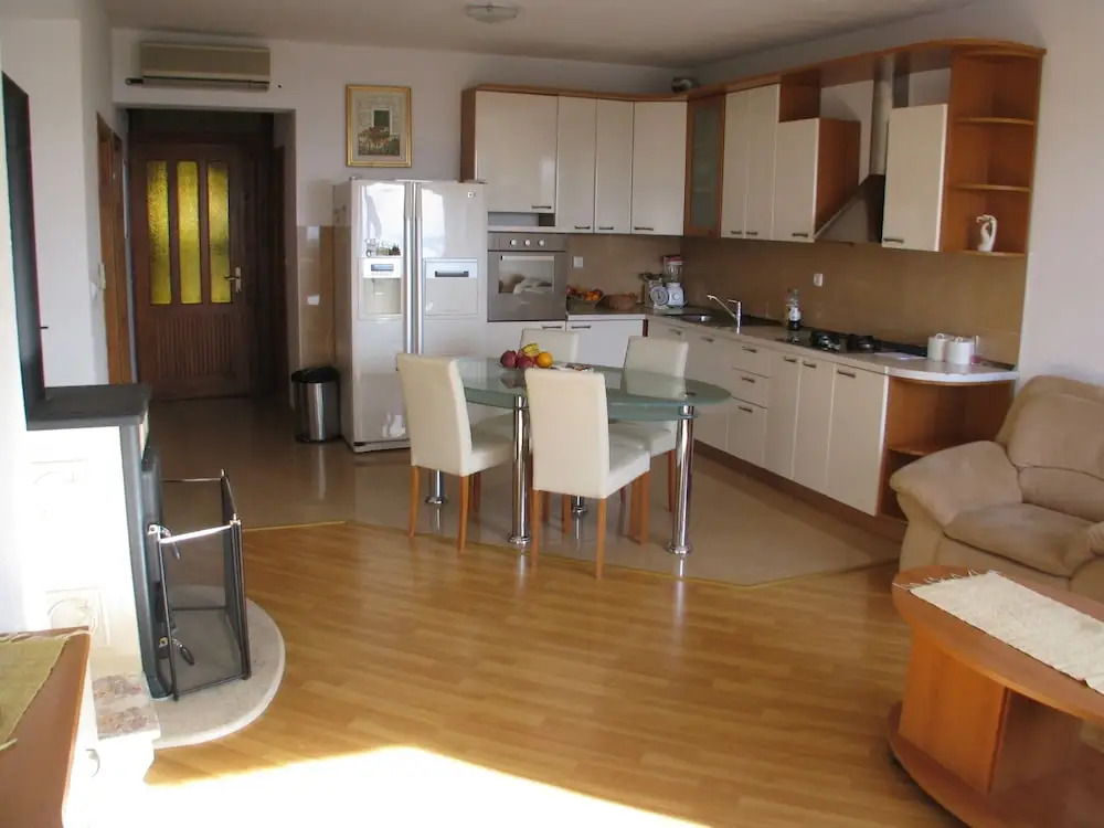 Apartment Lucija