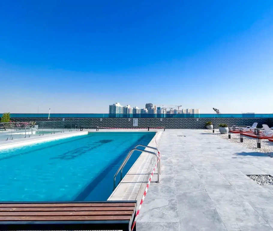 Stylish 1BR With Balcony City Views O2 Tower, JVC