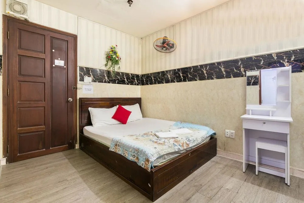 OYO 885 Ngoc Thinh Hotel