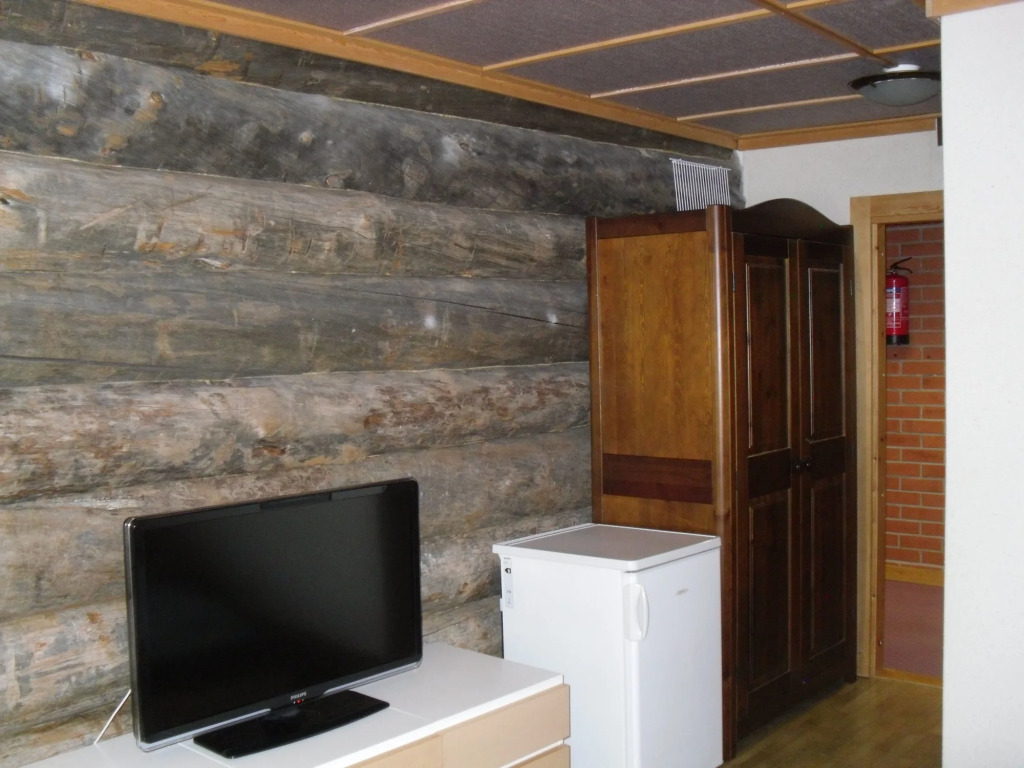 Saarikejo Log Chalet