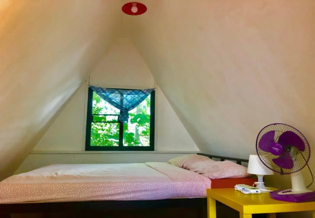 Pai circus hostel