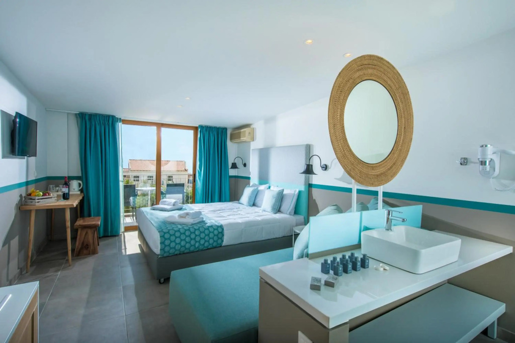 Solimar Turquoise