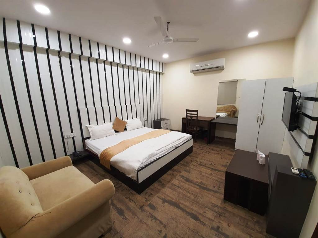 Hotel Mandakini Royale