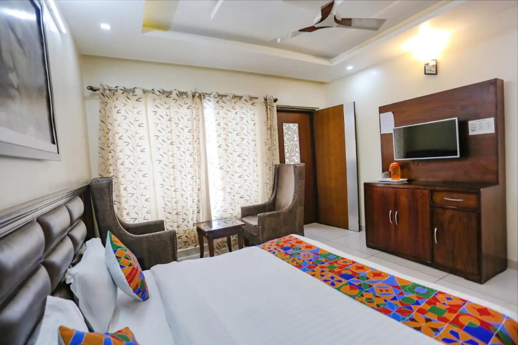 FabHotel Winterline Inn