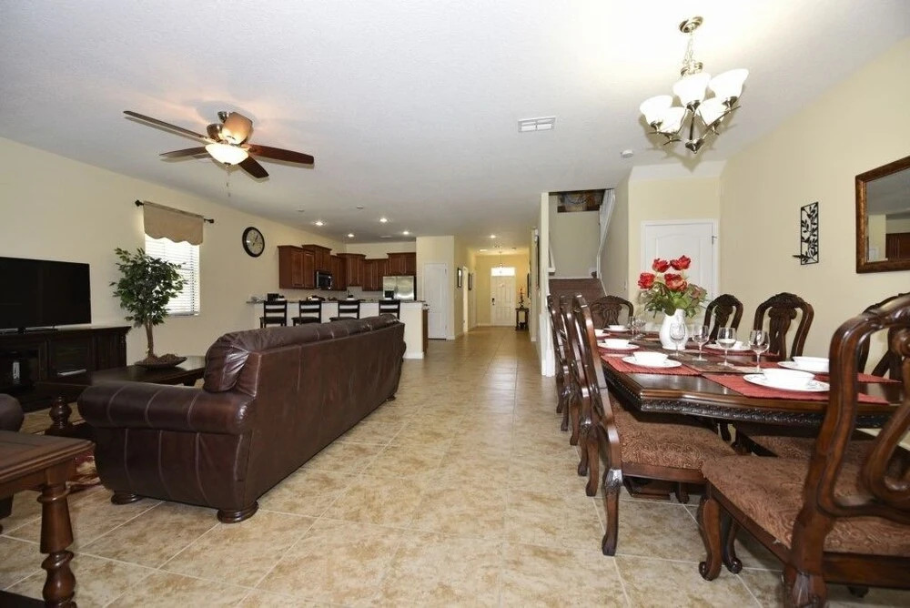 Champions Gate 1430ATRGIL - Eight Bedroom House