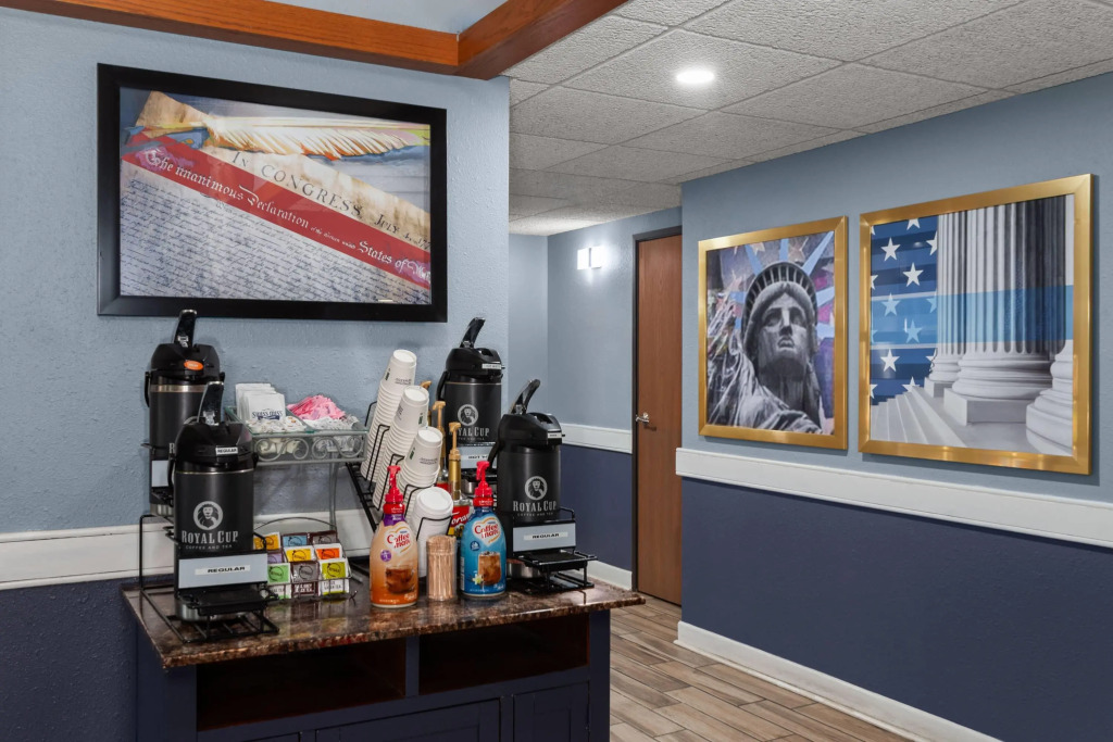 AmericInn by Wyndham Austin