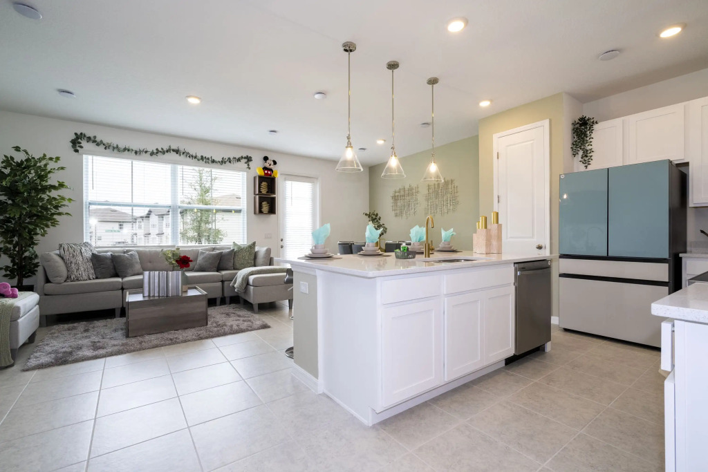 Cozy 3Bd Close to Disney at Enclaves 983