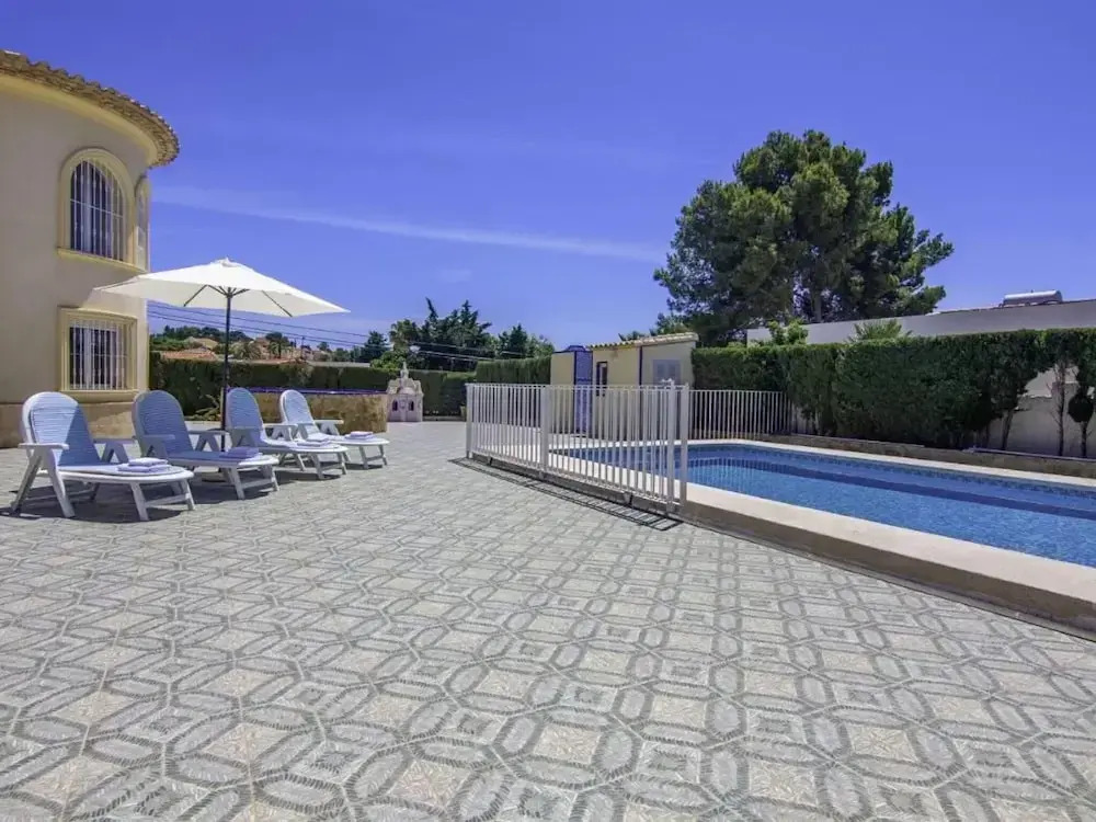 Charming Holiday Home in Calpe With Barbeque