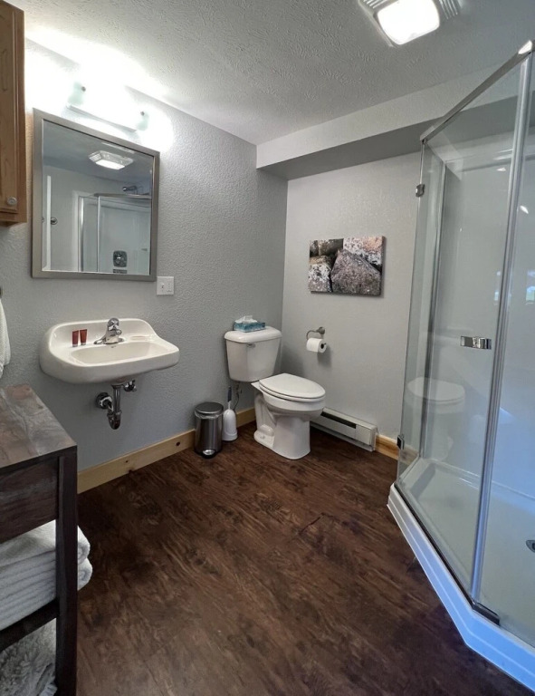 Tahquamenon Suites Lodging