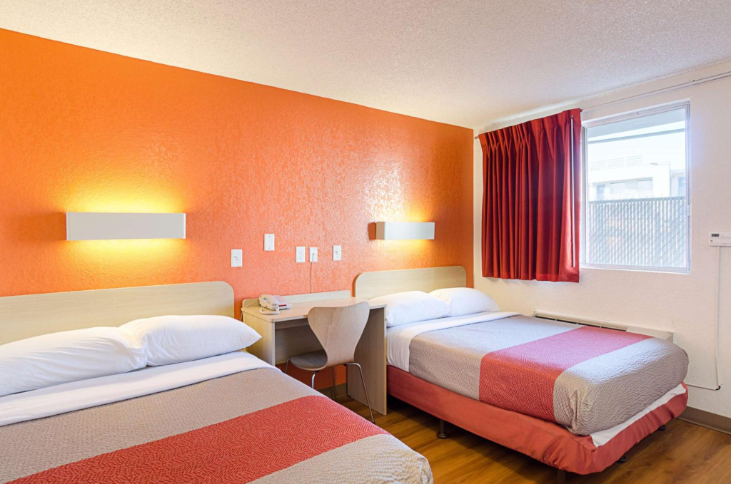 Motel 6- Denver, CO Downtown