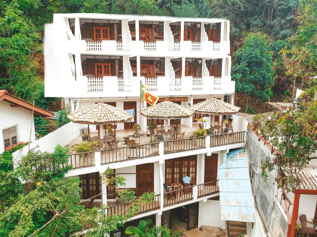 Mirissa Beach Inn