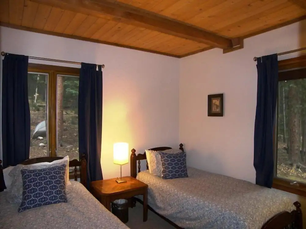 Upscale Home w/ Hot Tub: 3 Mi to Breck Ski Resort!