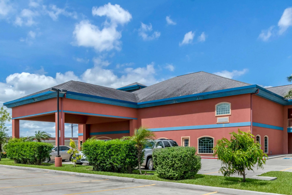 Quality Inn & Suites at The Outlets Mercedes-Weslaco
