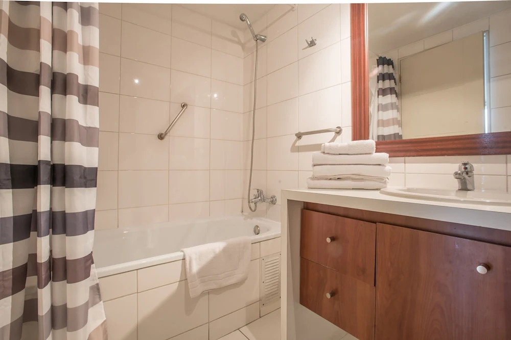 Altura Suites