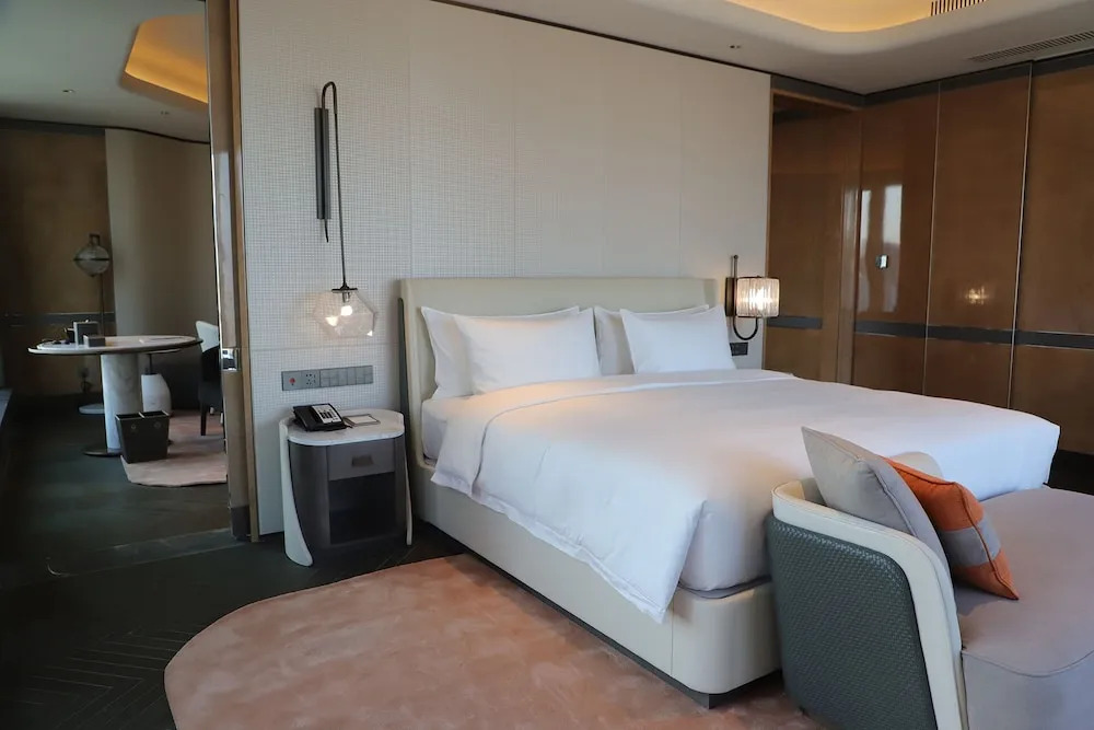 G Hotel