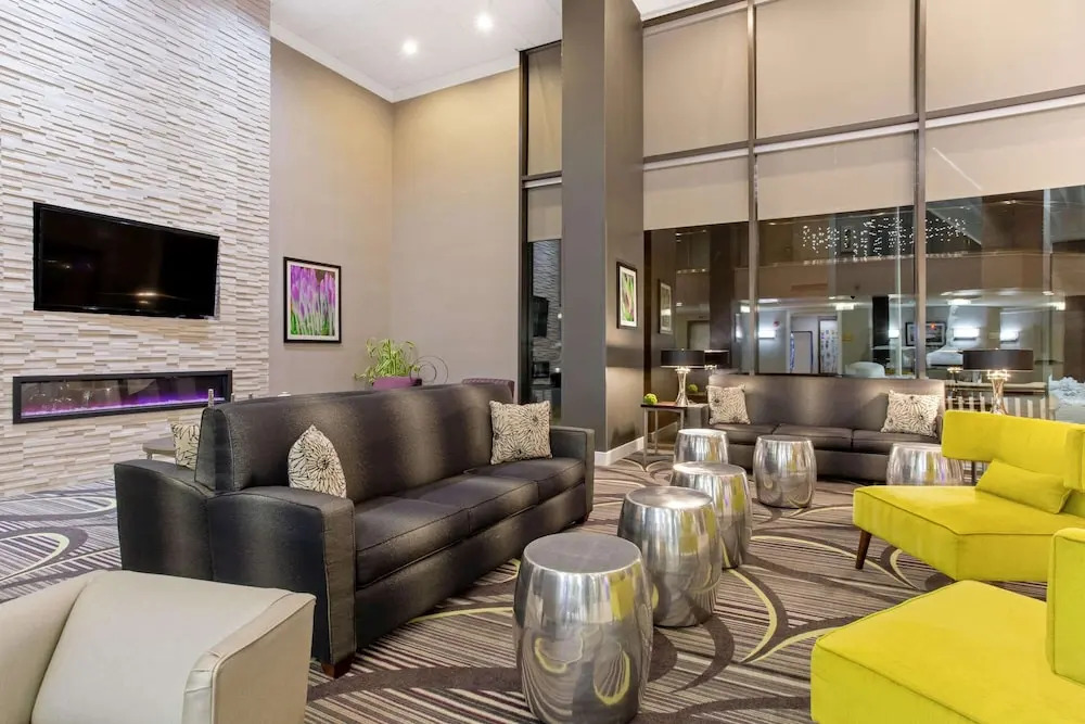 Tage Inn And Suites
