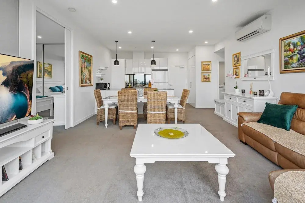 A Taste of Paradise in Inner City Suburbia