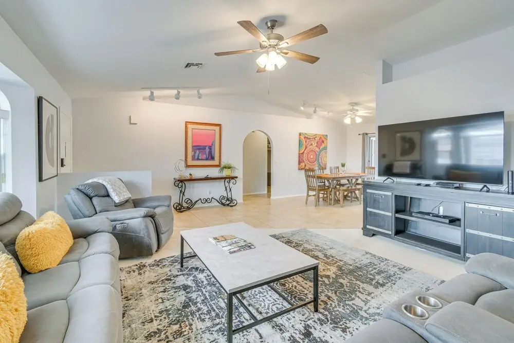 Lake Havasu Home - 2 Mi From Main Launch Ramp!