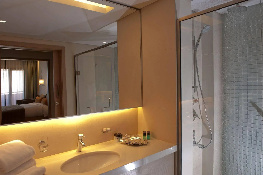 Saifi Suites Hotel