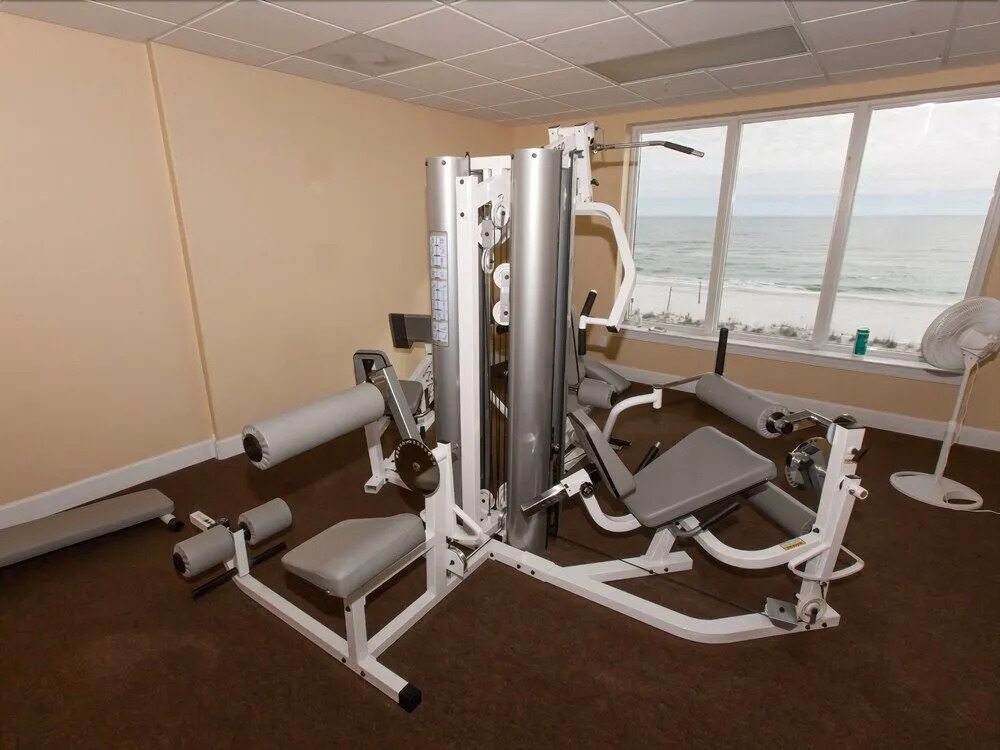 Regency Isle 507 - 2 Br condo by RedAwning
