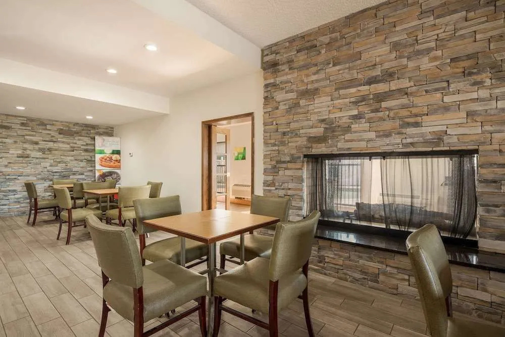 La Quinta Inn Tulsa East-41st Street