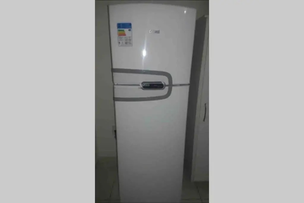 Apartamento no condomínio Mont Carmelo a 150 metros do mar
