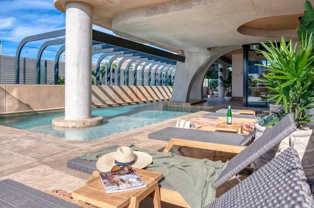 Encore Broadbeach - Official