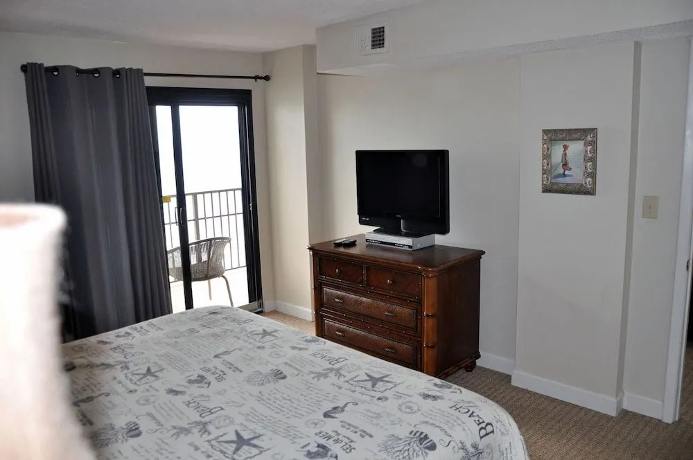 Springs Towers 606