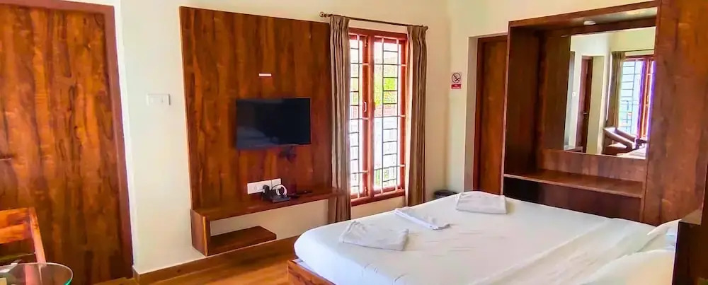 The Summit Homestay Kodaikanal