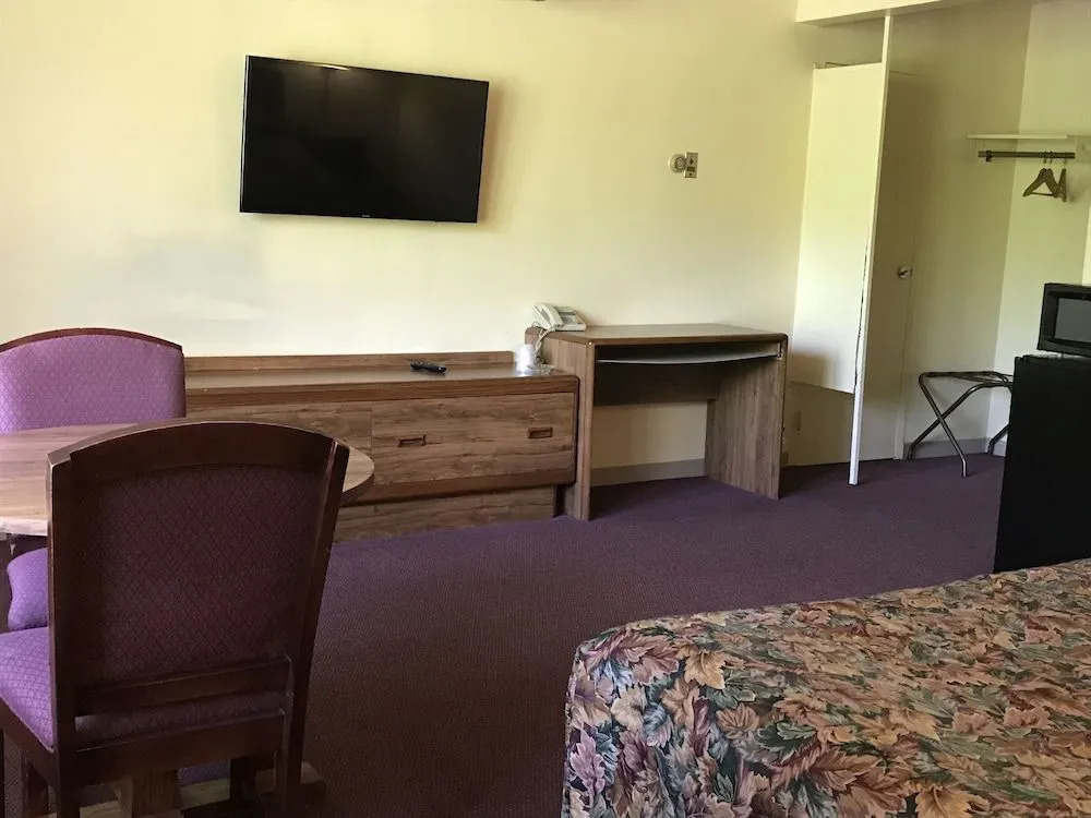 Allenwood Motel